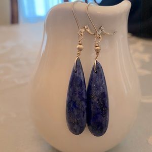 Lapis lazuli dangling earrings